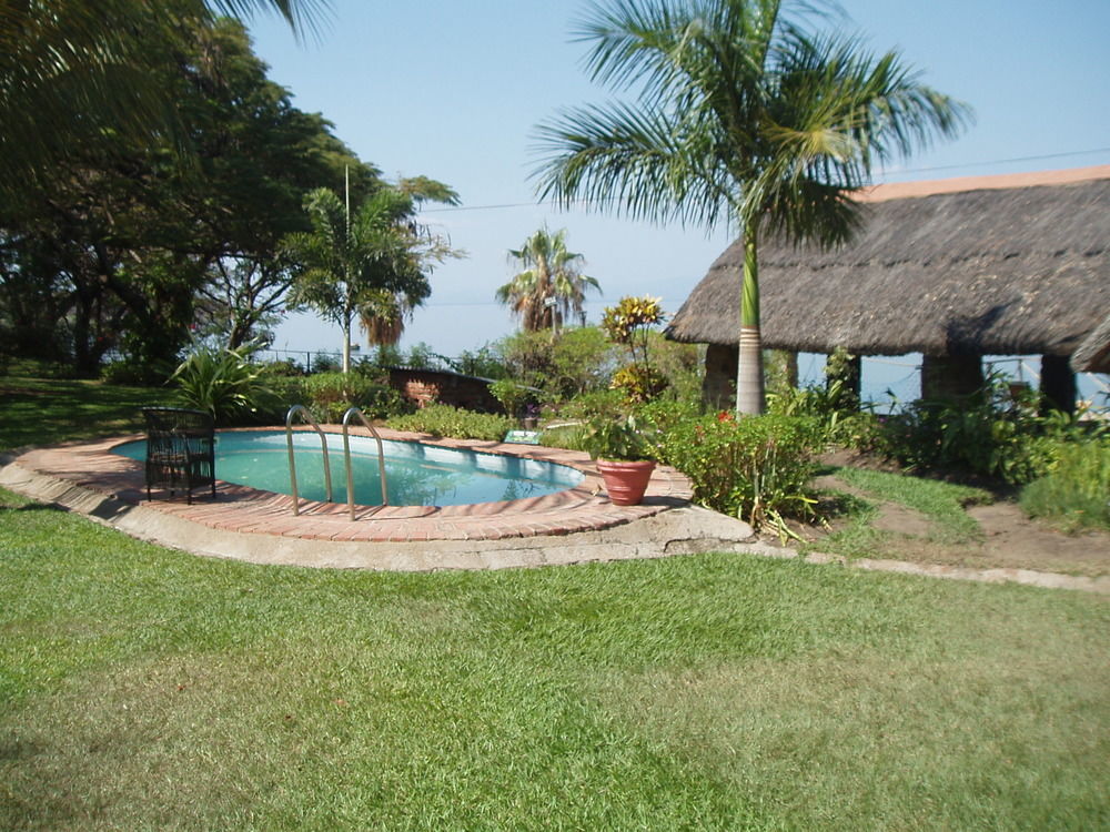 Nkhudzi Beach Lodge Nkudzi Exteriör bild