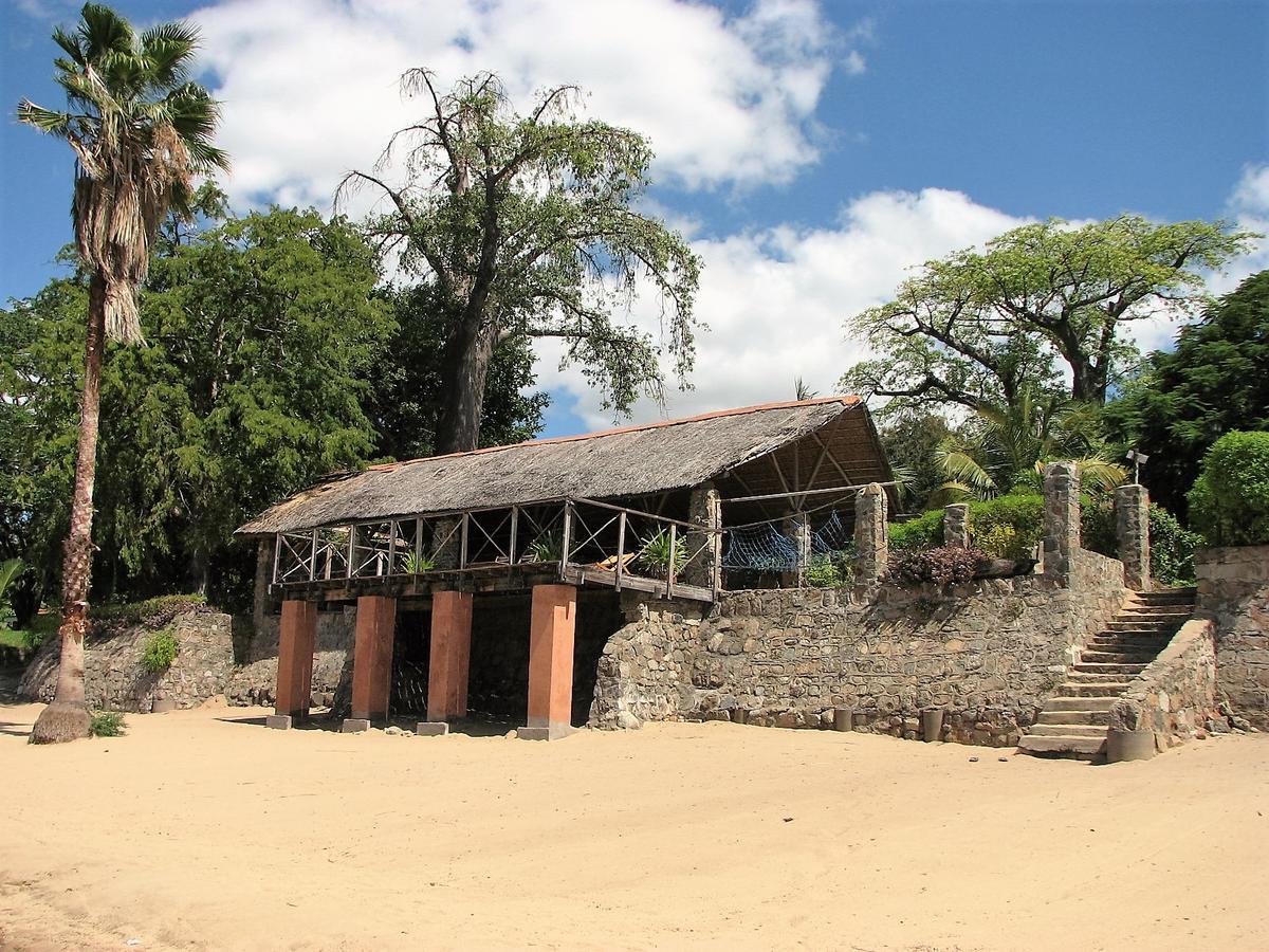 Nkhudzi Beach Lodge Nkudzi Exteriör bild