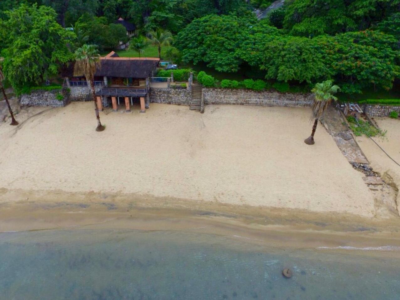 Nkhudzi Beach Lodge Nkudzi Exteriör bild